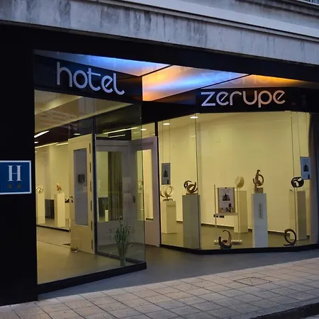 호텔 Zerupe 2*