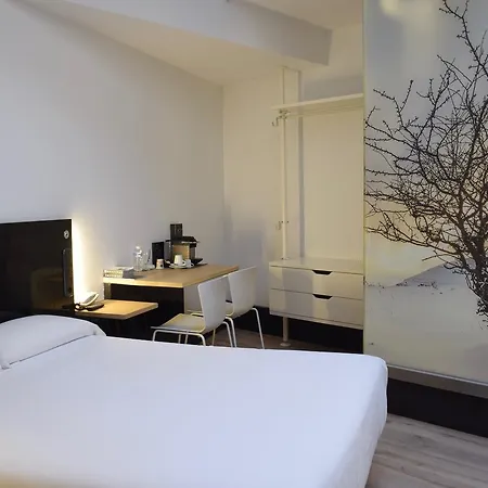 Hotel Zerupe 2*